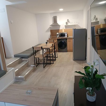 Apartamentos Turisticos Avila Puerta De San Isidro 1-4 Exterior foto